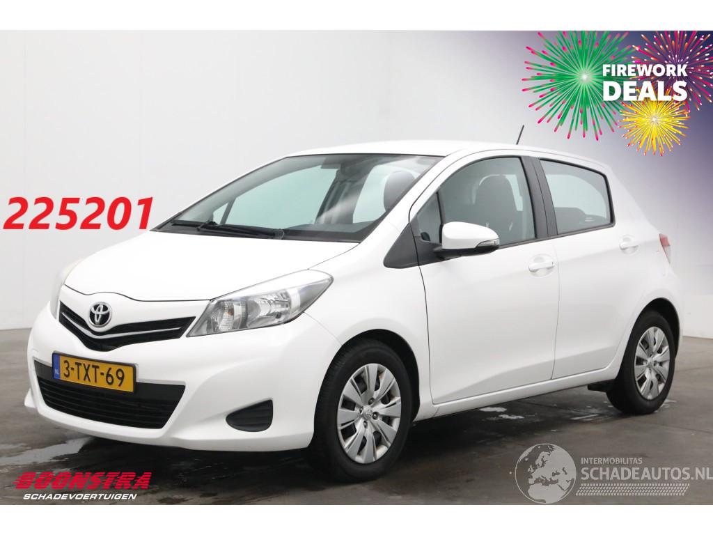 Toyota Yaris 1.3 VVT-i Aspiration Navi Airco Cruise Camera