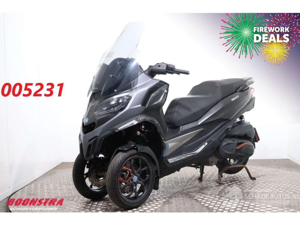 Piaggio  MP3 530 HPE Exclusive ABS Camera 4.804 km!