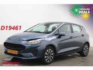 damaged passenger cars Ford Fiesta 1.0 EcoBoost Hybrid Titanium Navi Clima Cruise PDC 37.827 km! 2023/6