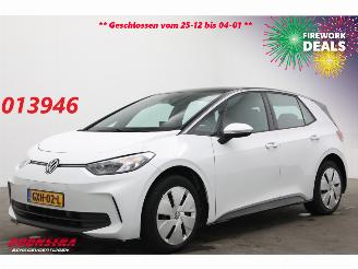 Voiture accidenté Volkswagen ID.3 Pure Oranje Edition 52 kWh LED ACC Apple/Android LRHZ SHZ 2025/1