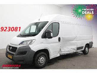 skadebil bedrijf Fiat Ducato 2.3 MultiJet L3-H2 Airco Bluetooth 2015/10