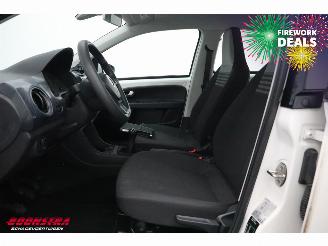 Volkswagen Up! 1.0 BMT move up! Airco Bluetooth 49.259 km! picture 15