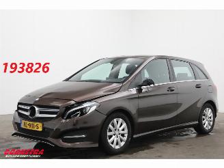 Vaurioauto  passenger cars Mercedes B-klasse 180 7G-Tronic Ambition LED Navi Airco Cruise PDC AHK 117.853 km! 2017/3