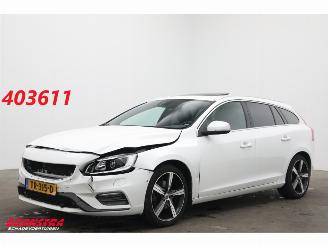 škoda osobní automobily Volvo V-60 2.0 T4 Aut. R-Design Schuifdak Leder Navi Clima Cruise Camera SHZ PDC AHK 2018/9