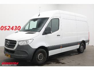 krockskadad bil bedrijf Mercedes Sprinter 316 CDI 7G-Tronic L2-H2 Leder Navi Airco Cruise Camera PDC AHK 2019/1