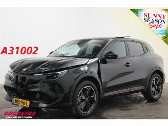 krockskadad bil auto Alfa Romeo Junior Elettrica Speciale 54 kWh Pano LED ACC Massage Camera 5.351 km! 2025/8