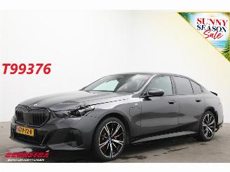 Schadeauto BMW 5-serie 530e M-Sport Pro Leder ACC H/K Camera SHZ 2024/12