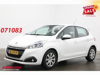 begagnad bil auto Peugeot 208 1.6 BlueHDi Blue Lease Navi Airco Cruise 172.500 km! 2018/7