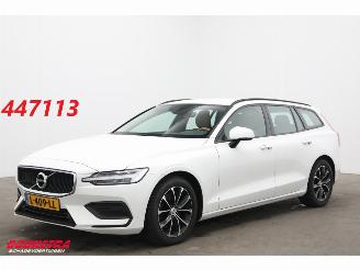 uszkodzony samochody osobowe Volvo V-60 B3 Momentum Advantage LED Navi Clima Cruise Camera AHK 2021/6