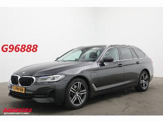 škoda osobní automobily BMW 5-serie Touring 520e High Executive LED Leder Memory Navi Clima Cruise SHZ 2021/4