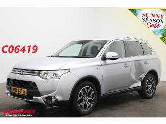 Avarii autoturisme Mitsubishi Outlander 2.0 PHEV Executive Edition X-Line Navi Clima Cruise Camera AHK 2015/10