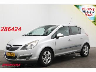 uszkodzony samochody osobowe Opel Corsa 1.2-16V Aut. '111' Edition Airco Cruise 94.567 km! 2010/6