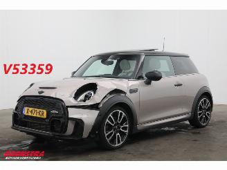 Voiture accidenté Mini Cooper S 2.0 180 PK Aut. JCW Pano LED ACC Leder HUD Camera SHZ 2023/12