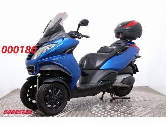 Uttjänta bilar auto Peugeot Metropolis 400i 2013/4