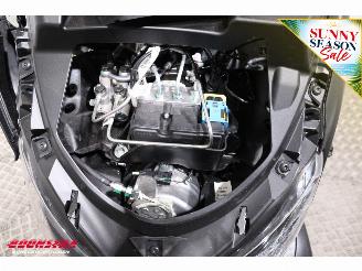 Piaggio  MP3 530 HPE Exclusive Cruise Bluetooth Camera 4.372 km! picture 14