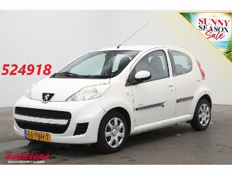 Vaurioauto  passenger cars Peugeot 107 1.0-12V AUT Millesim 200 5-drs Cruise Airco 51.588 km! 2011/1