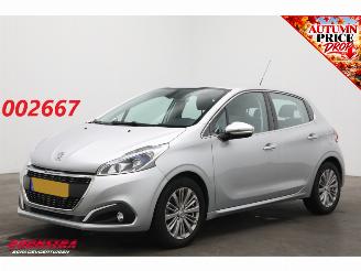 Avarii autoturisme Peugeot 208 1.2 PureTech Allure Apple/Android Navi Clima Cruise Camera 64.916 km! 2017/3