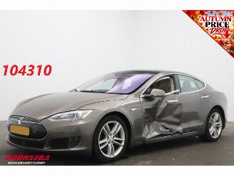 damaged passenger cars Tesla Model S 70D Pano ACC Leder Memory SHZ Virtual Camera PDC AHK 2015/12