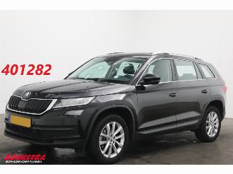 Vaurioauto  passenger cars Skoda Kodiaq 1.5 TSI DSG Ambition Pano ACC Navi Clima SHZ Apple/Android Camera PDC 2020/1