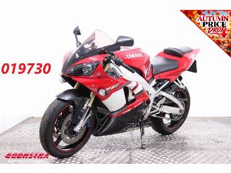 Unfall Kfz Motorrad Yamaha  YZF-R1 BY 2001 2001/8