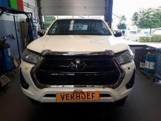 Démontage voiture Toyota Hilux Hilux V/VI, Pick-up, 2015 2.4 D4D-F 16V 4x4 2024/9