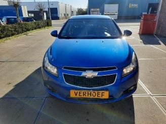 Coche siniestrado Chevrolet Cruze Cruze (300), Sedan, 2009 / 2015 1.8 16V VVT 2012/3