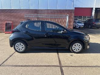 Schadeauto Toyota Yaris  2025/9