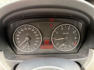 BMW 3-serie Touring 320i Executive Aut APK picture 30