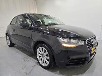 uszkodzony samochody osobowe Audi A1 1.2 TFSI Connect Navi 63Kw 3Drs 2013/1