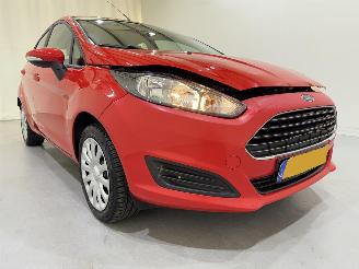 Damaged car Ford Fiesta HB 1.0 Champion Airco NAP 2013/2