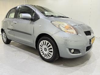 skadebil auto Toyota Yaris 5-Drs 1.3 VVT-i Automaat Clima 2010/2
