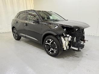 krockskadad bil auto Peugeot 2008 1.2 PureTech 100 Allure 2023/9