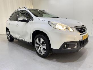 krockskadad bil auto Peugeot 2008 1.2 PureTech 82 Allure Clima 2014/9