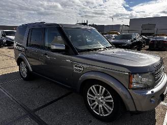 uszkodzony samochody osobowe Land Rover Discovery 4 3.0 TDV6 7 Pers Panorama 2010/1