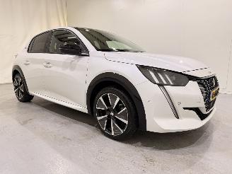 damaged passenger cars Peugeot e-208 208 GT Aut. Pano/Clima/Navi 2020/12