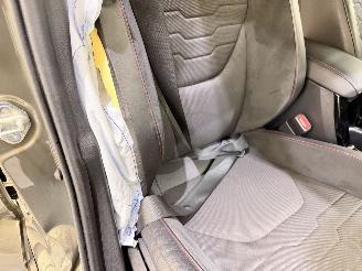 Toyota Corolla Touring Sports 2.0 VVT-i Premium Plus Aut. picture 10
