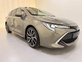 Voiture accidenté Toyota Corolla Touring Sports 2.0 VVT-i Premium Plus Aut. 2021/6
