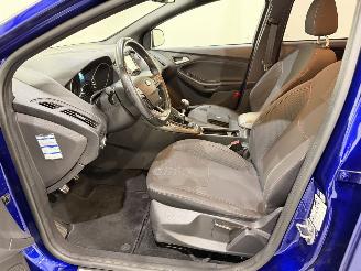 Ford Focus Wagon 1.5 ST-Line Navi/Clima picture 13