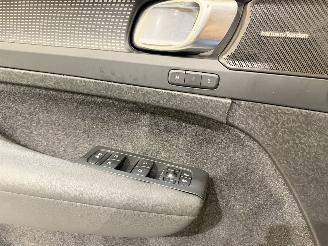 Volvo XC40 T2 Plus Dark Aut8 picture 39