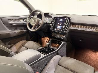 Volvo XC40 T2 Plus Dark Aut8 picture 7