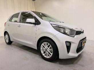 krockskadad bil auto Kia Picanto 1.0 DynamicLine Airco 2021/12