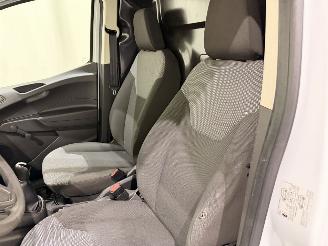 Ford Transit Courier Van 1.5 TDCI Airco NAP picture 44