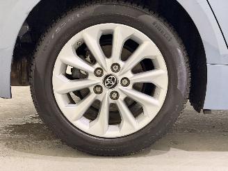 Toyota Corolla Sedan 1.8 VVT-i Hybrid Comfort picture 17