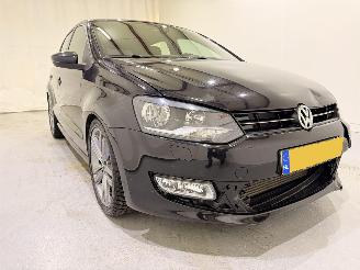 krockskadad bil auto Volkswagen Polo HB 1.6 TDI Highline Navi 2011/12
