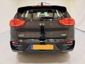Kia e-Niro 64kWh DynamicLine Aut picture 5