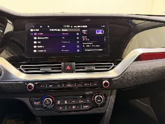 Kia e-Niro 64kWh DynamicLine Aut picture 26