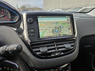 Peugeot 2008 1.2 Vti Allure Pack Premium Plus *Engine broken* 60Kw Bjr.2013 picture 9