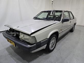 Avarii autoturisme Volvo 780 2.8 Coupe 108Kw AUT LEDER NAP 1989/6