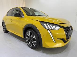 uszkodzony samochody osobowe Peugeot 208 HB 1.2 Puretech 130 GT-Line Aut8 2020/3