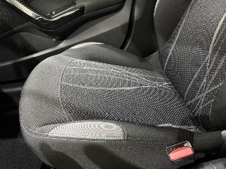 Peugeot 208 HB 1.4 VTi Active Airco picture 24